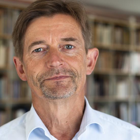 Portræt af foredragsholder Peter Pentz
