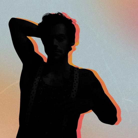 Mørk silhuet af Harry Styles med en arm bag hovedet og en arm ved hoften, med farvet omrids på en pastelbaggrund.