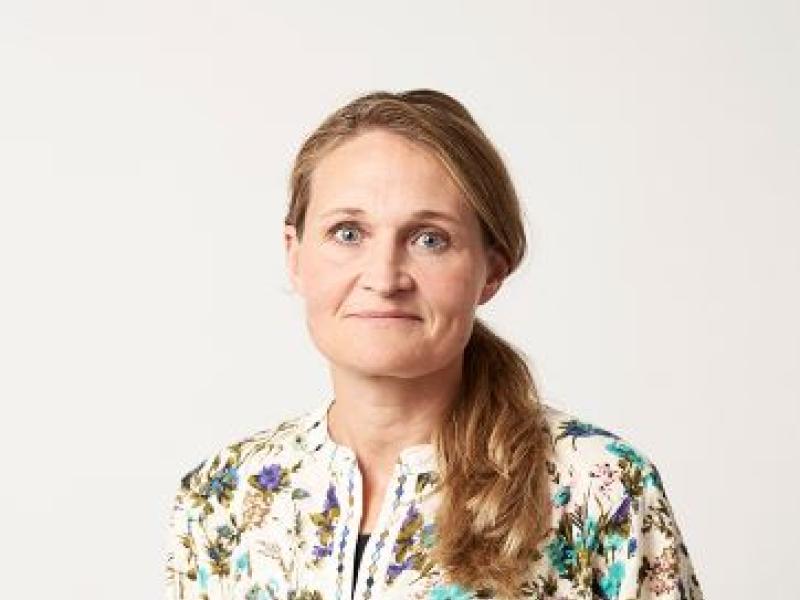 Portræt af foredragsholder Camilla Tenna Sørensen