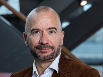 Portræt af foredragsholderen Flemming Splidsboel.